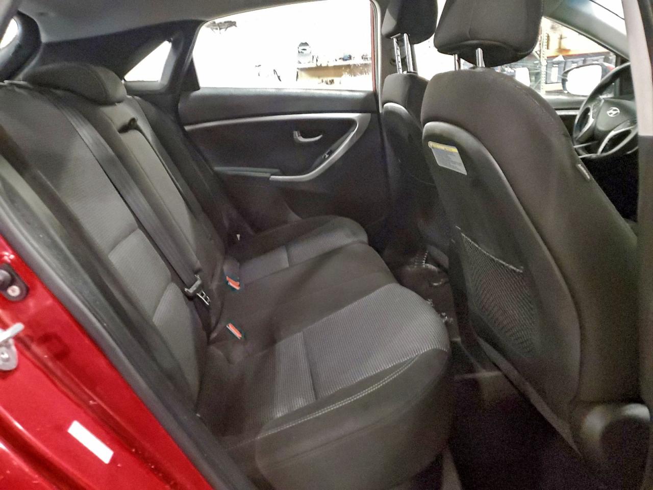 2017 HYUNDAI ELANTRA GT photo 10