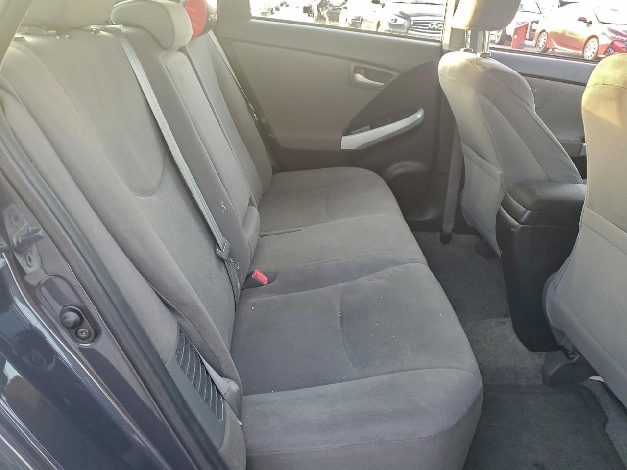 2013 TOYOTA PRIUS photo 10