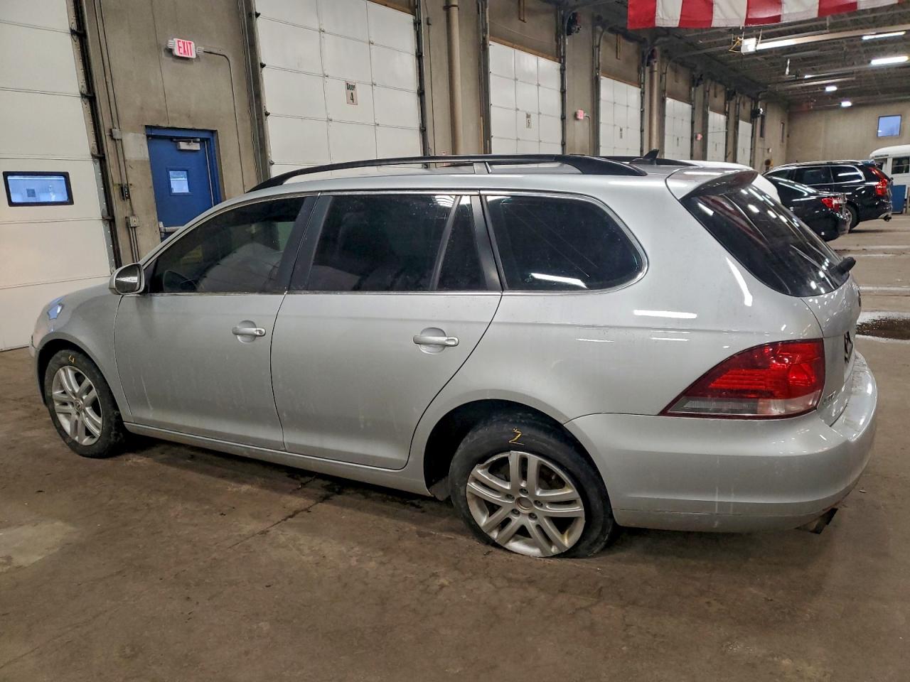 2014 VOLKSWAGEN JETTA TDI photo 2