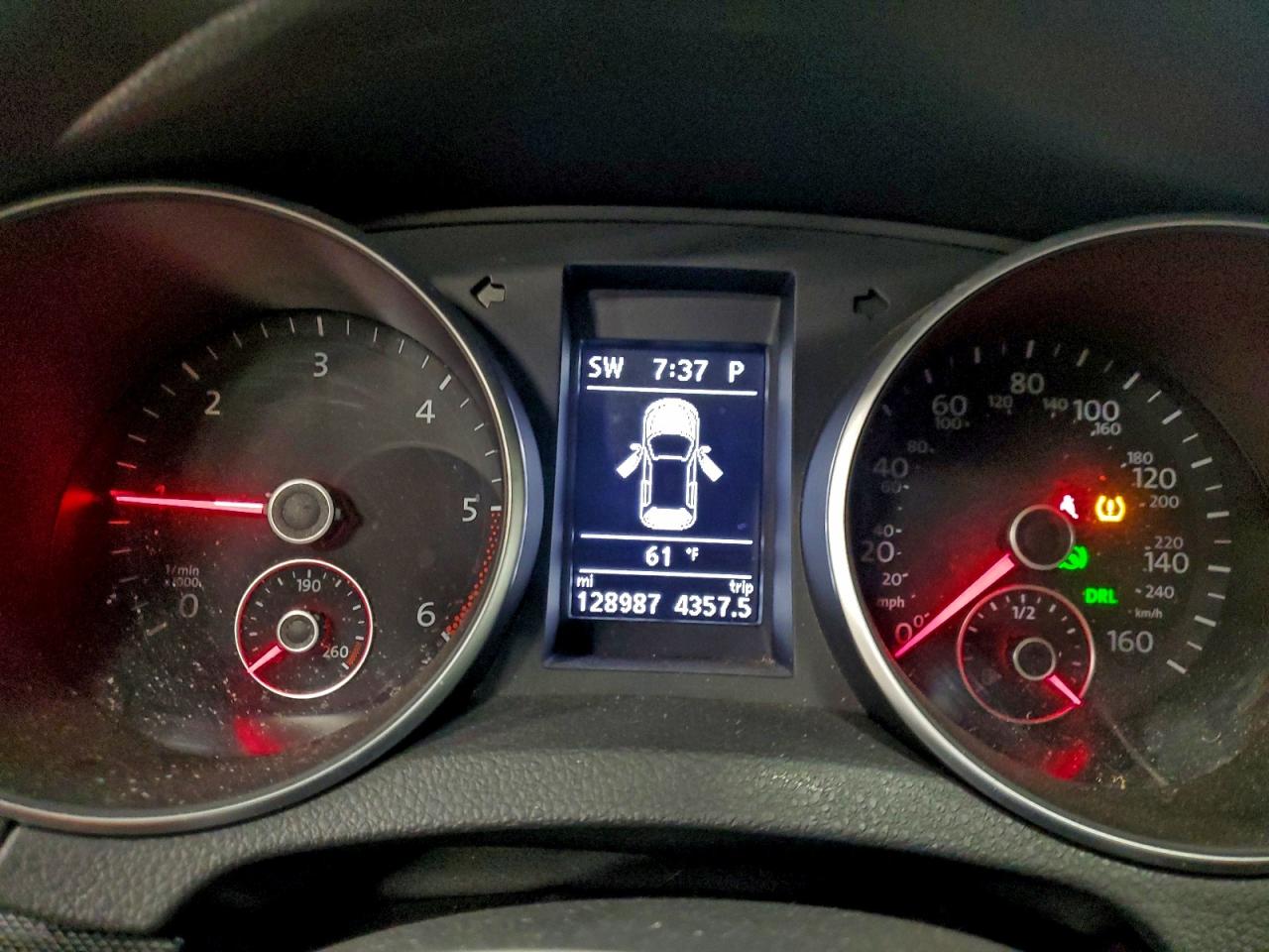 2014 VOLKSWAGEN JETTA TDI photo 9