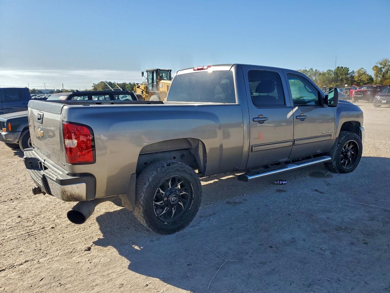 2009 CHEVROLET SILVERADO K2500 HEAVY DUTY LTZ photo 3