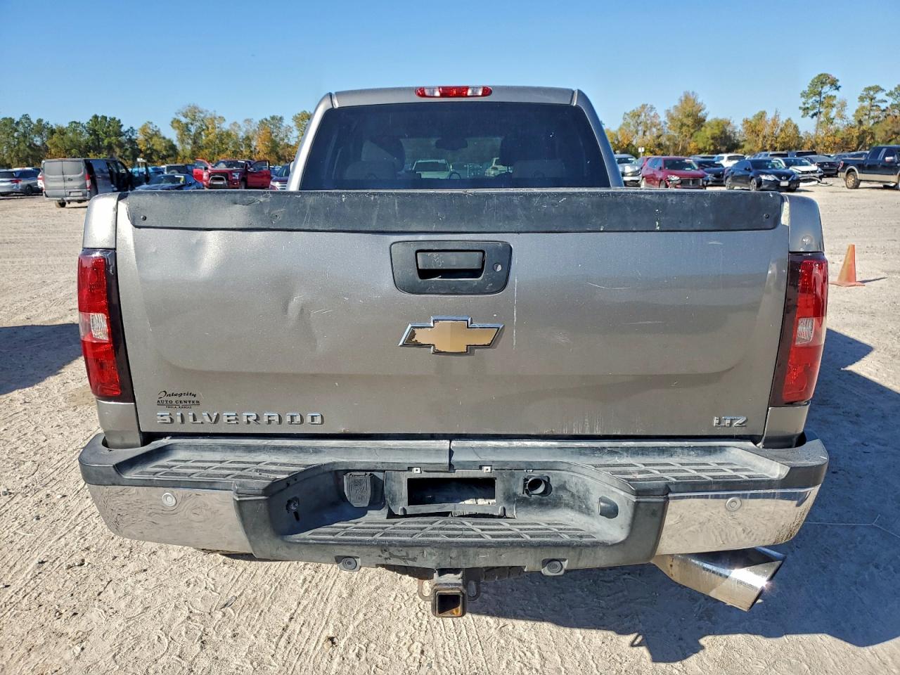 2009 CHEVROLET SILVERADO K2500 HEAVY DUTY LTZ photo 6