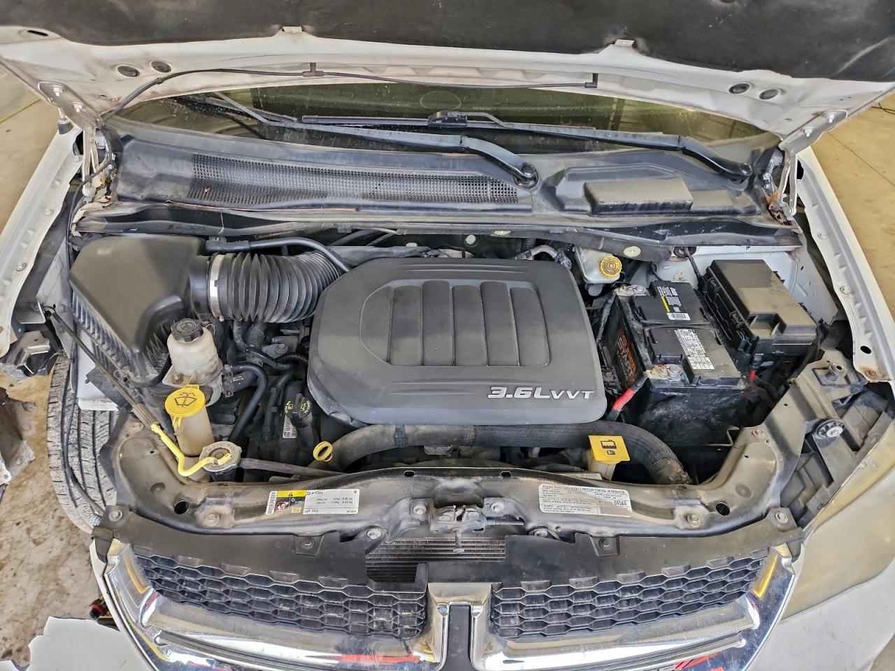 2013 DODGE GRAND CARAVAN SXT photo 12
