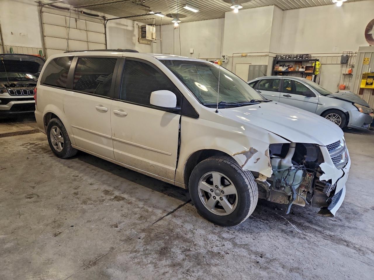 2013 DODGE GRAND CARAVAN SXT photo 4