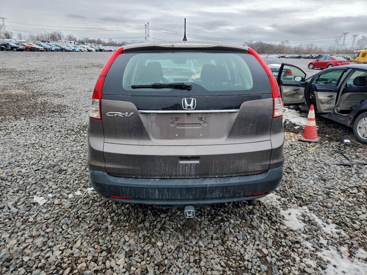 2013 HONDA CR-V LX photo 6