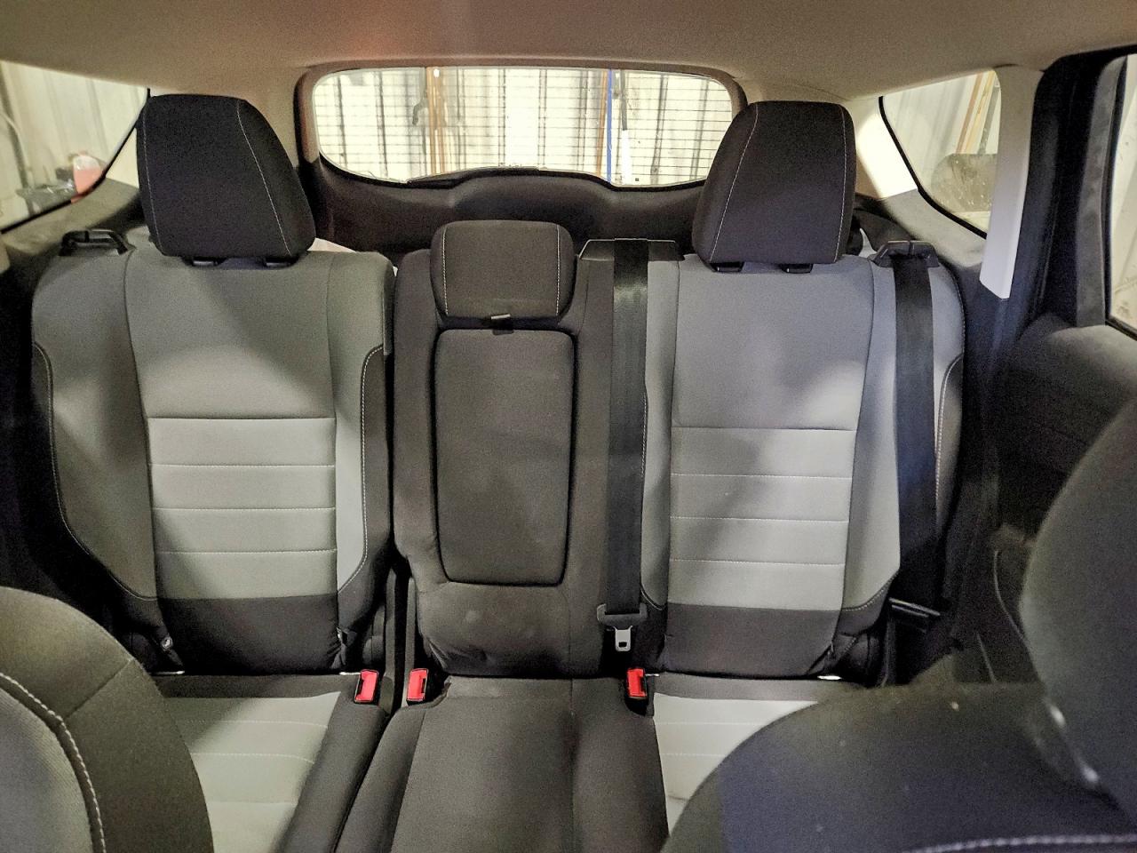 2016 FORD ESCAPE SE photo 10