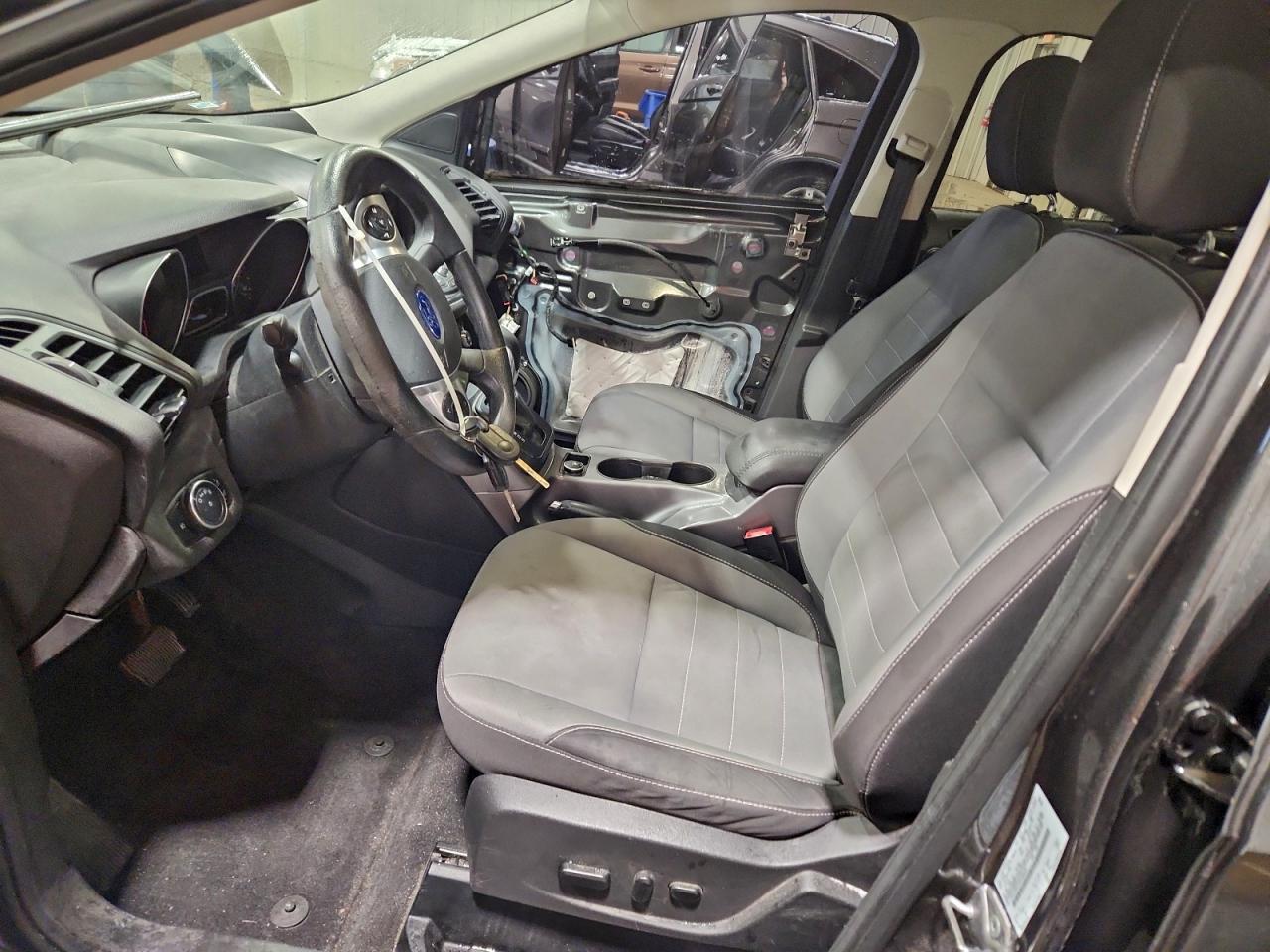2016 FORD ESCAPE SE photo 7