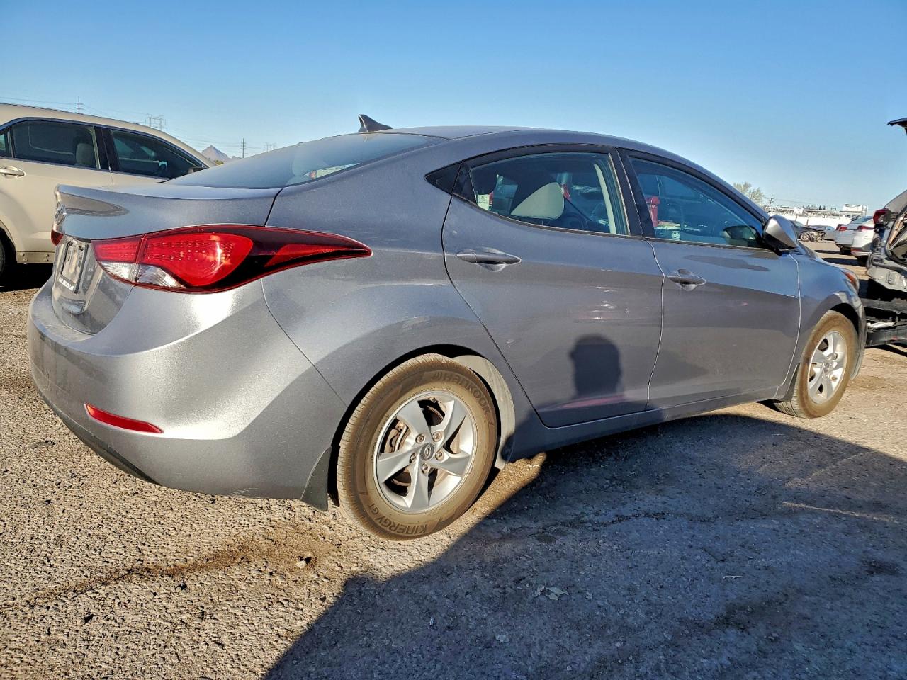 2015 HYUNDAI ELANTRA SE photo 3