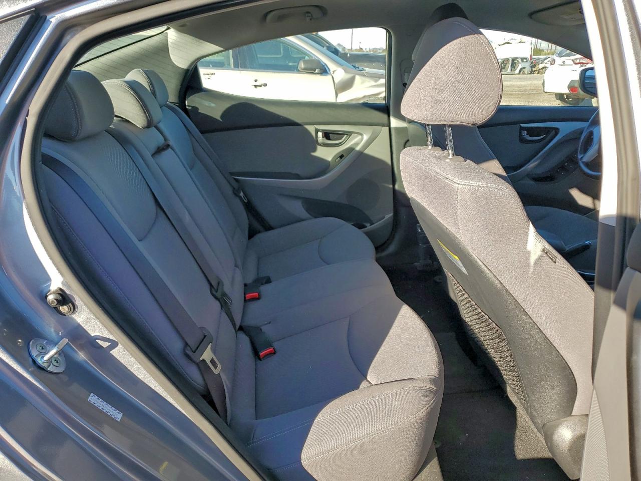 2015 HYUNDAI ELANTRA SE photo 10