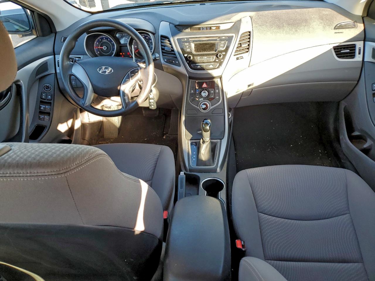 2015 HYUNDAI ELANTRA SE photo 8
