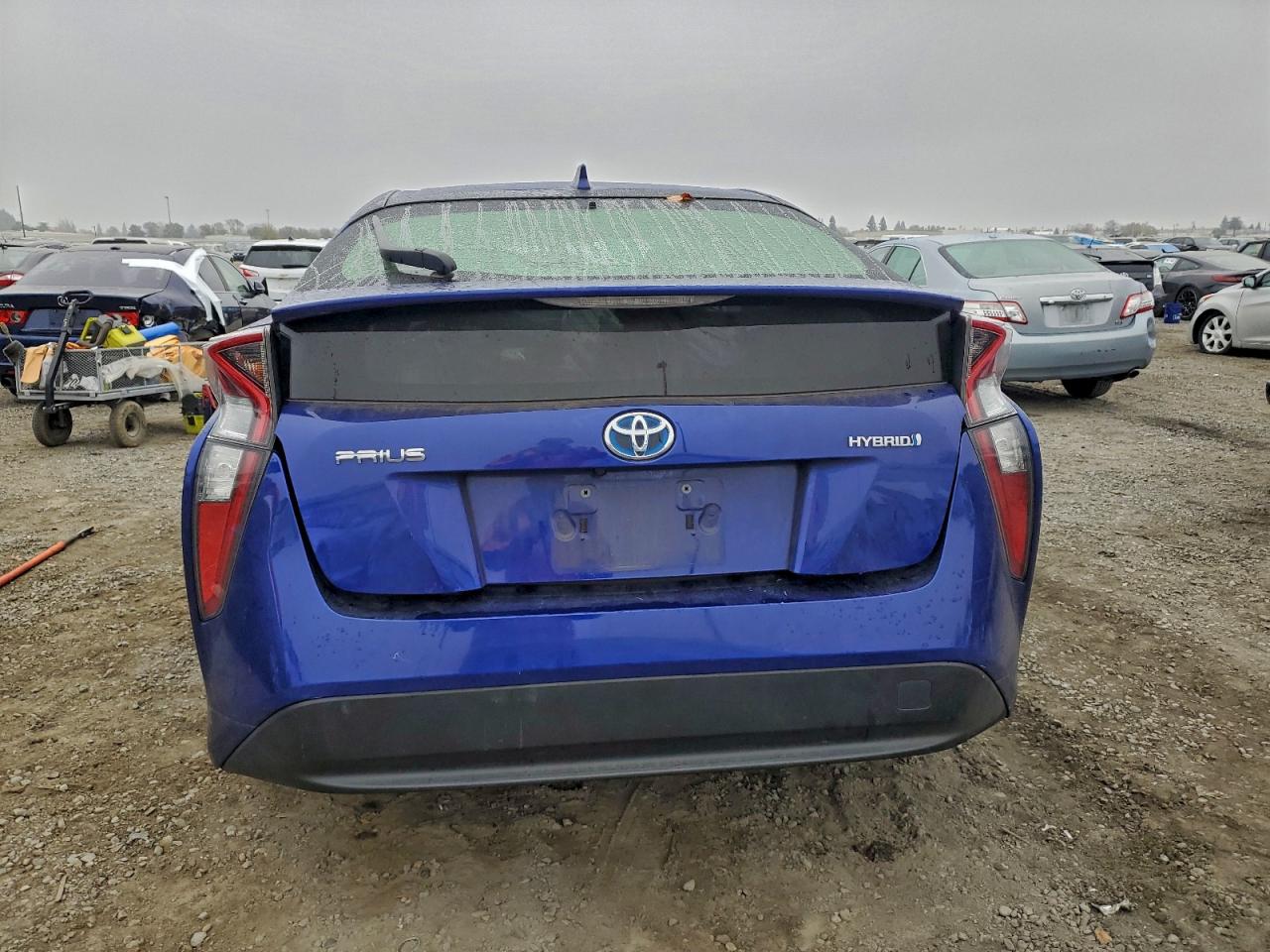 2016 TOYOTA PRIUS photo 6