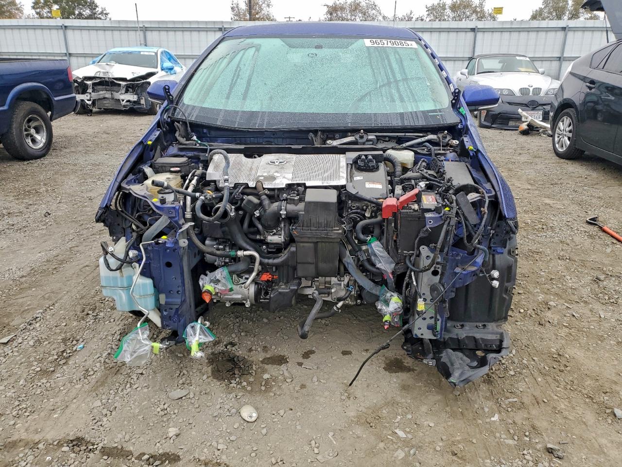 2016 TOYOTA PRIUS photo 5