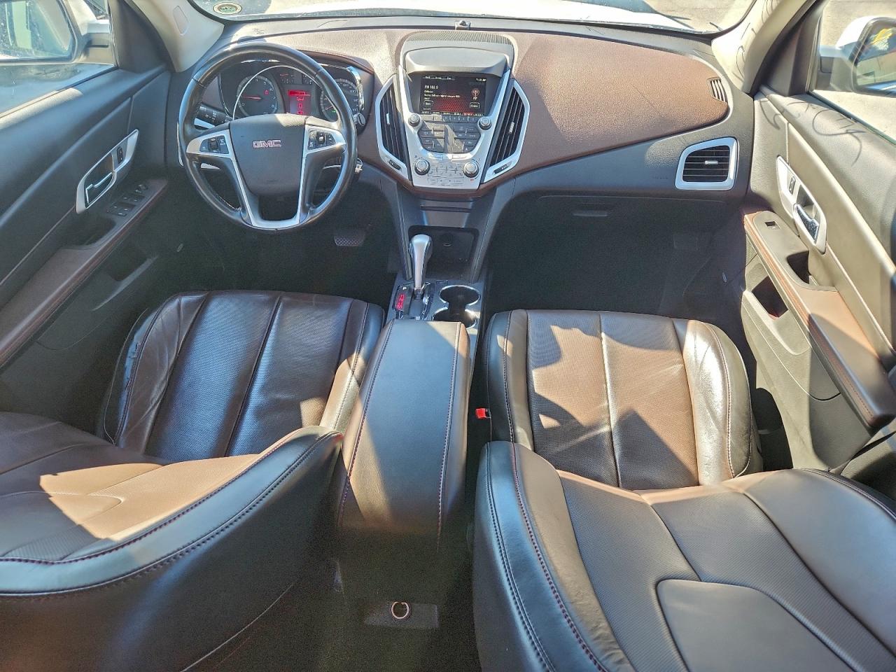 2015 GMC TERRAIN SLT photo 8
