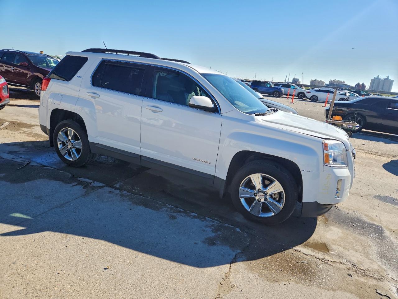 2015 GMC TERRAIN SLT photo 4