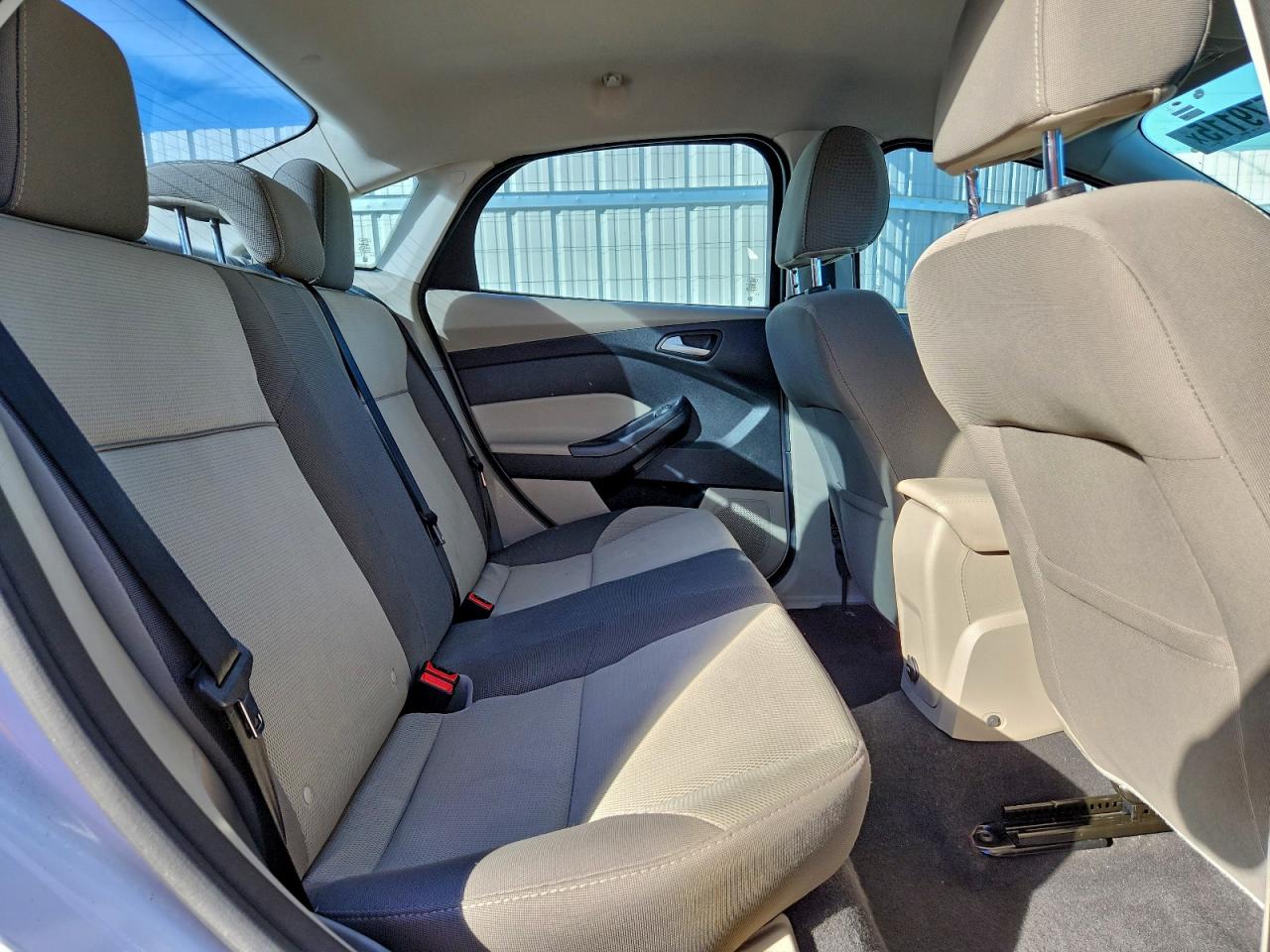 2014 FORD FOCUS SE photo 28