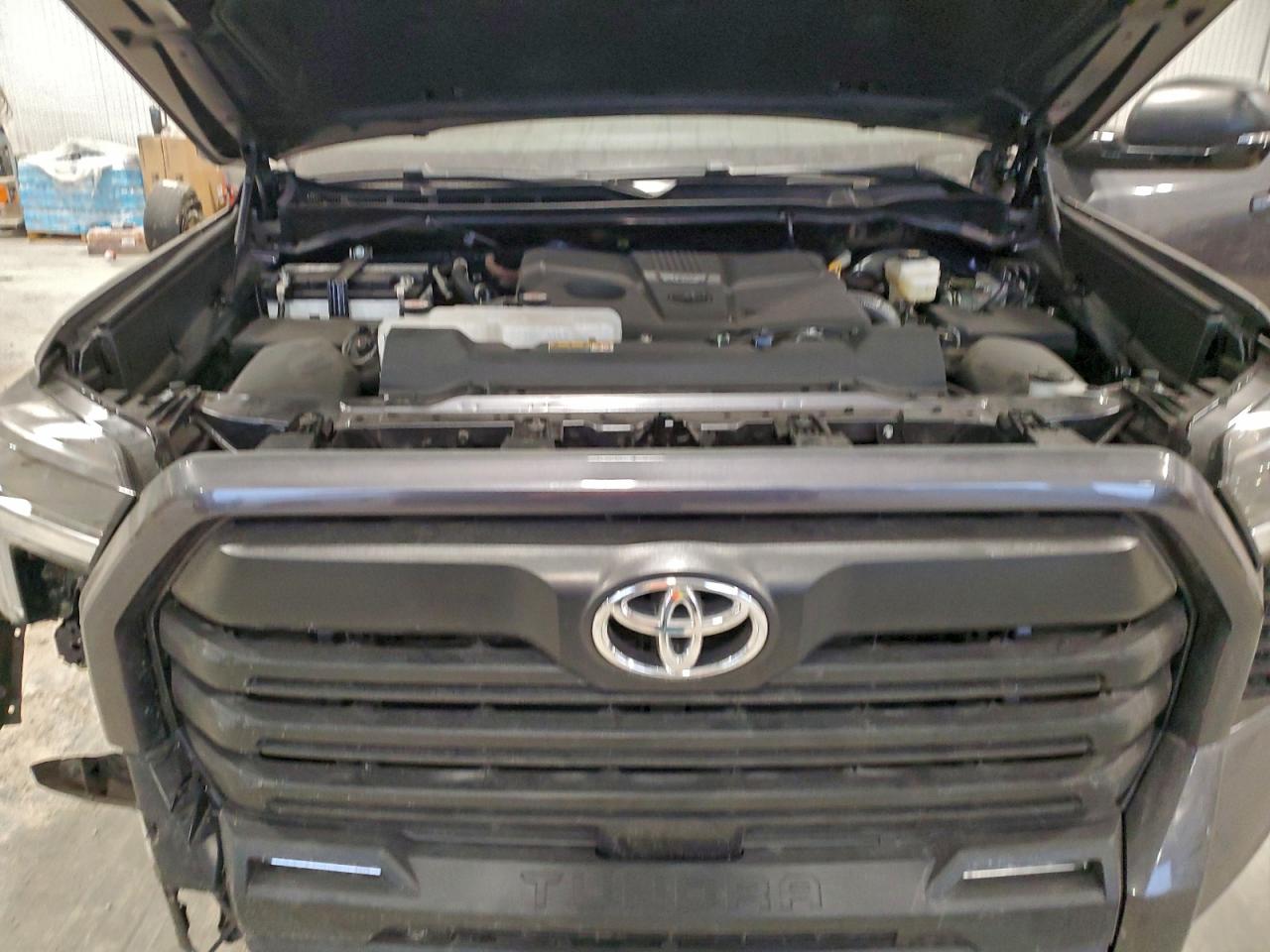 2024 TOYOTA TUNDRA DOUBLE CAB SR photo 11