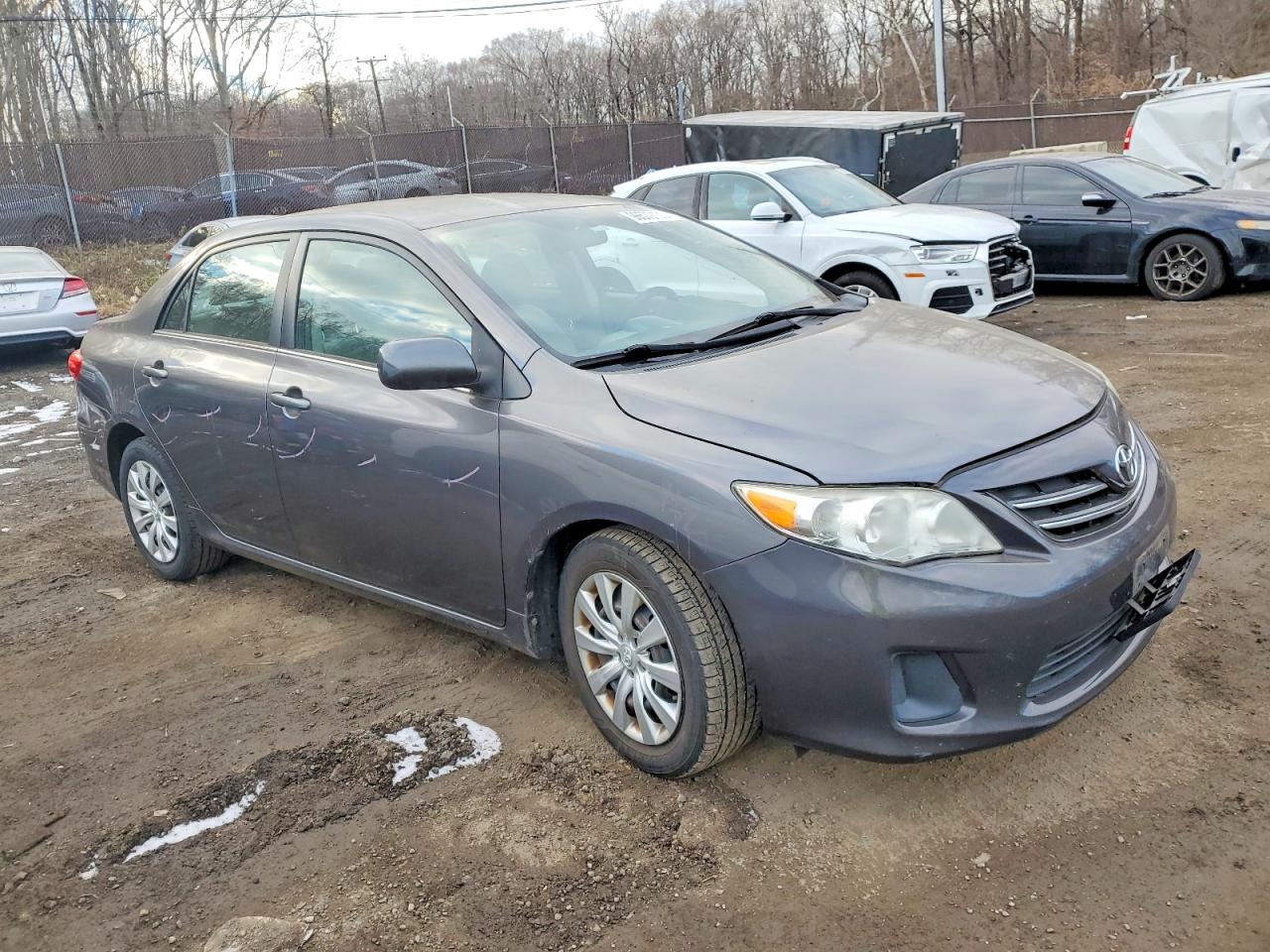 2013 TOYOTA COROLLA BASE photo 4