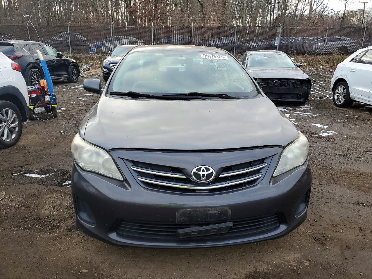 2013 TOYOTA COROLLA BASE photo 5