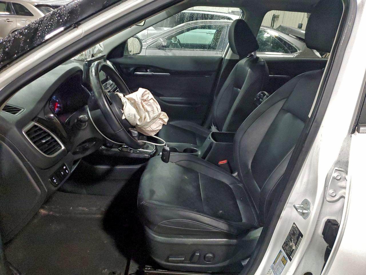 2021 KIA SELTOS EX photo 7