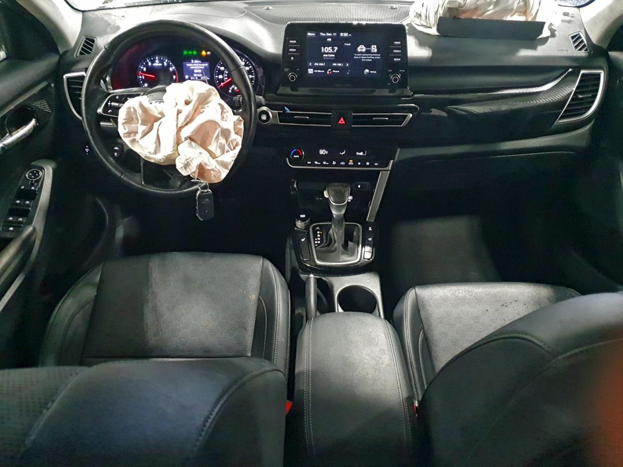 2021 KIA SELTOS EX photo 8