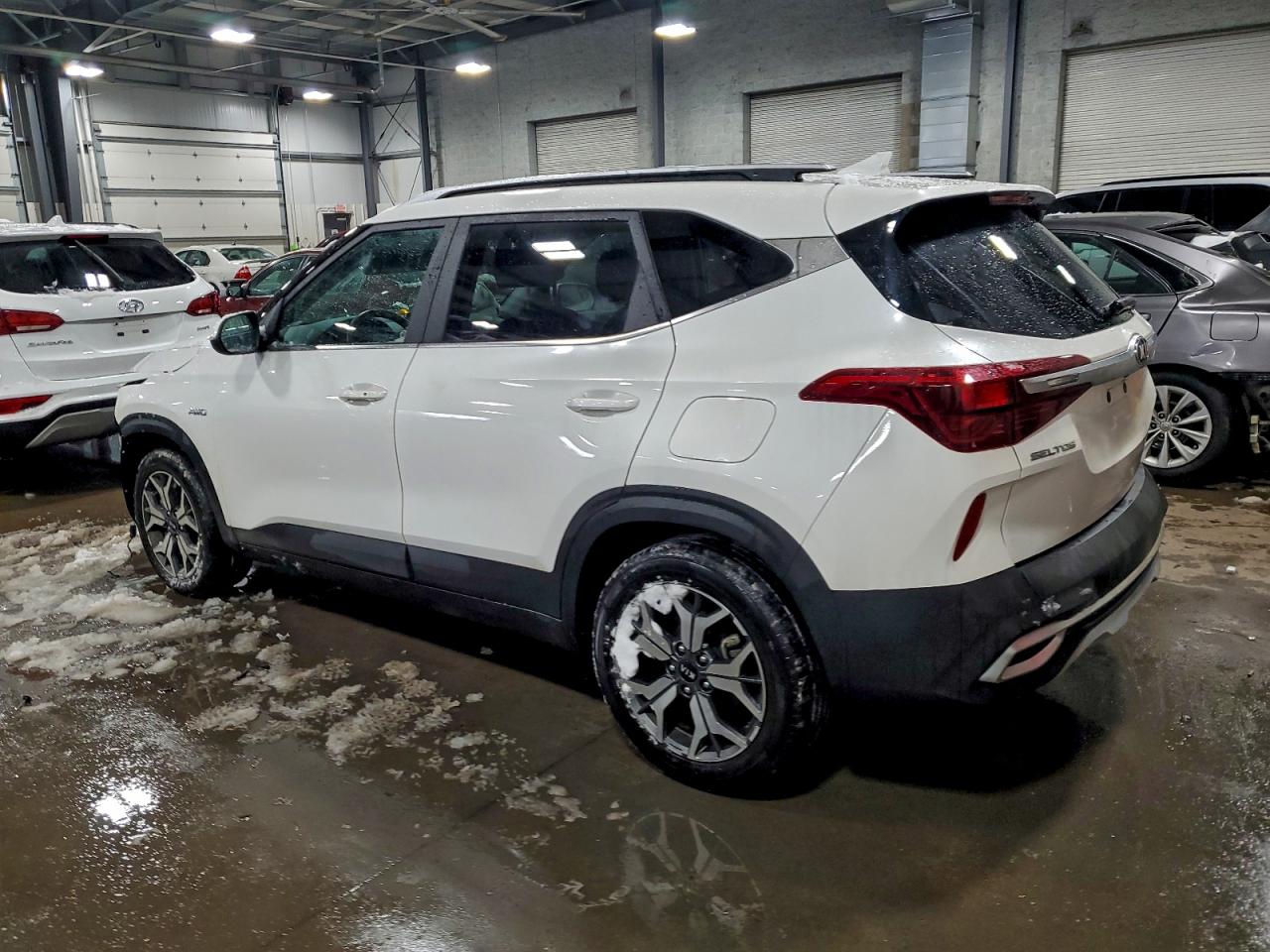 2021 KIA SELTOS EX photo 2