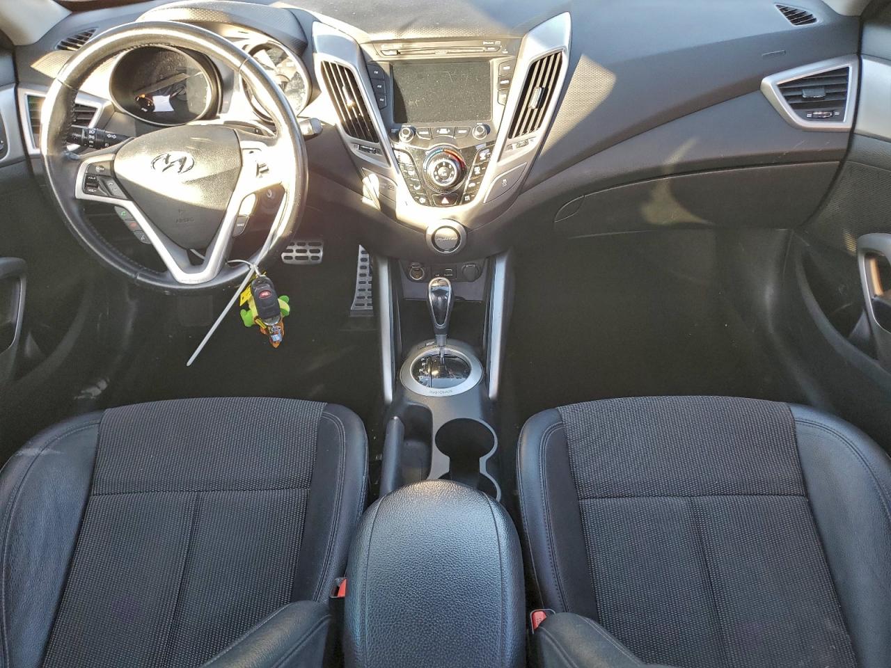 2015 HYUNDAI VELOSTER BASE photo 8