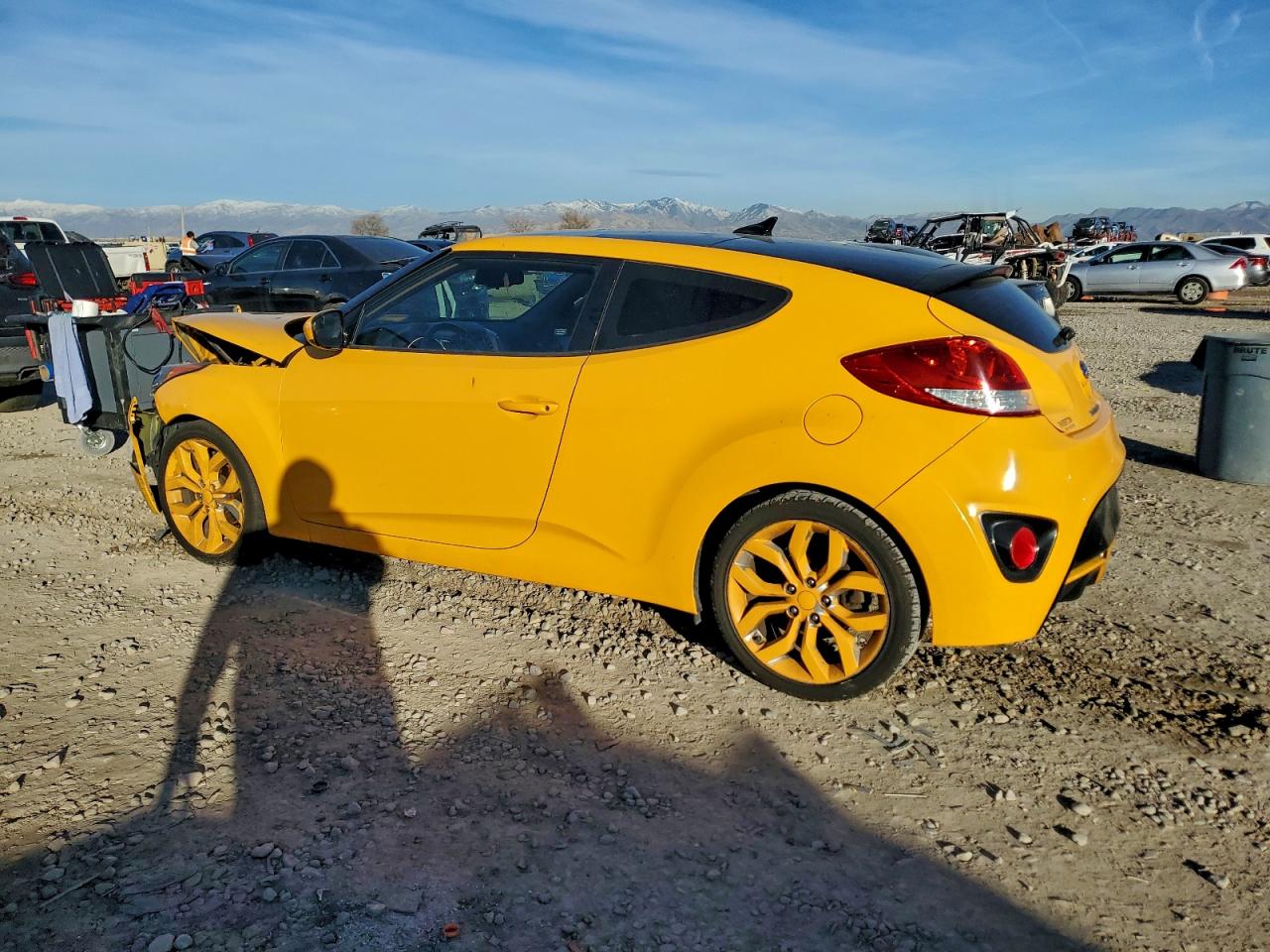 2015 HYUNDAI VELOSTER BASE photo 2