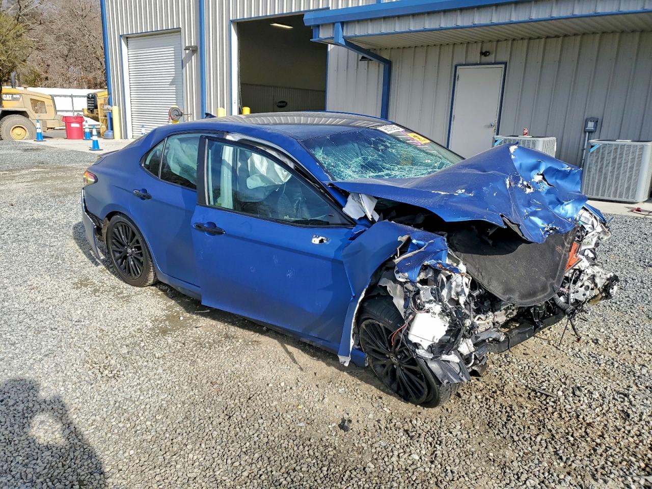 2019 TOYOTA CAMRY L photo 4