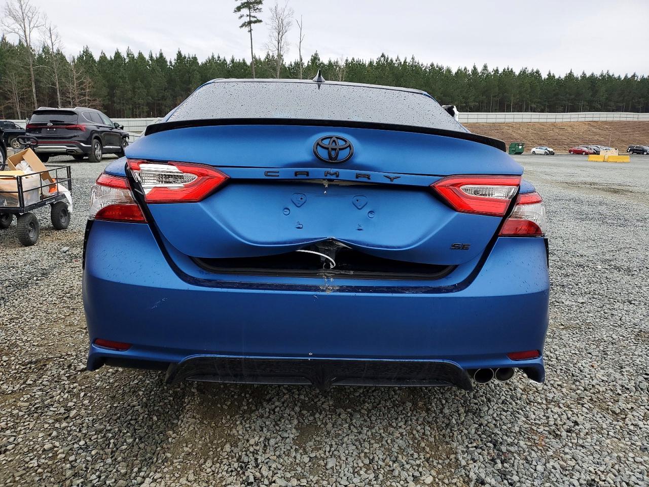 2019 TOYOTA CAMRY L photo 6