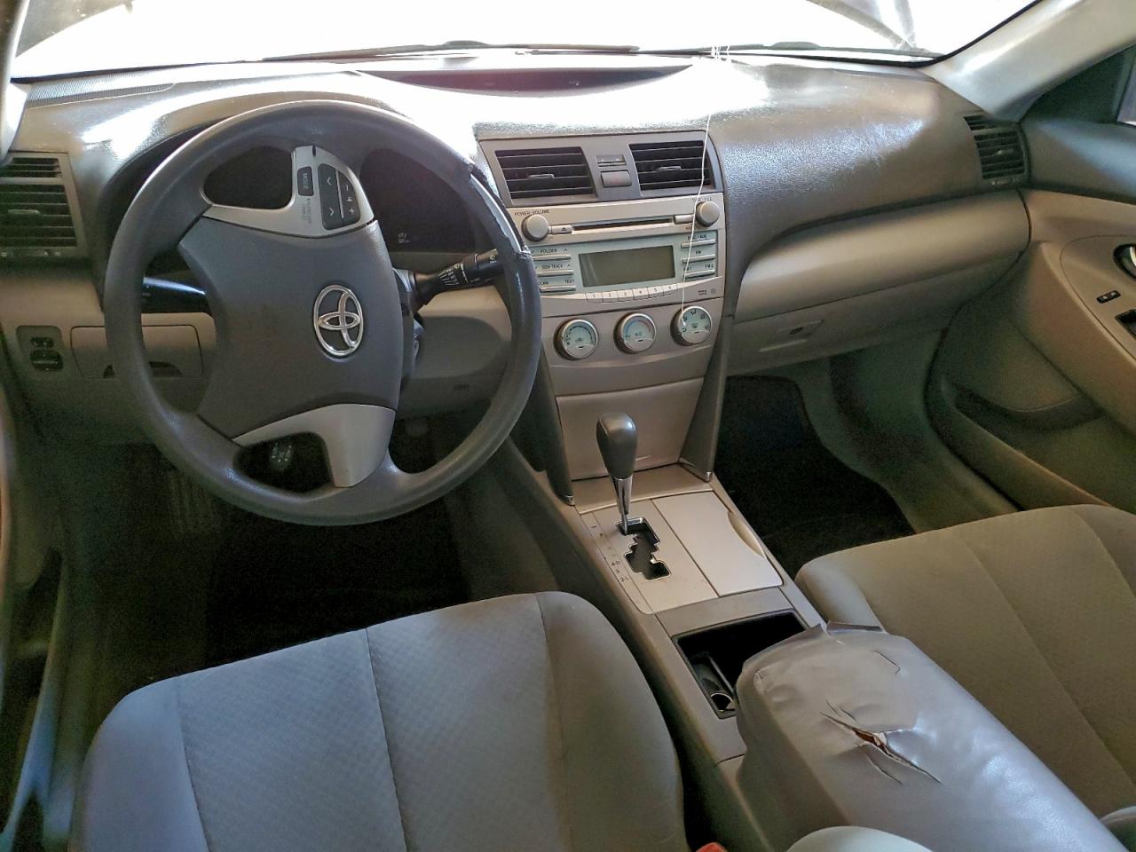 2009 TOYOTA CAMRY BASE photo 8