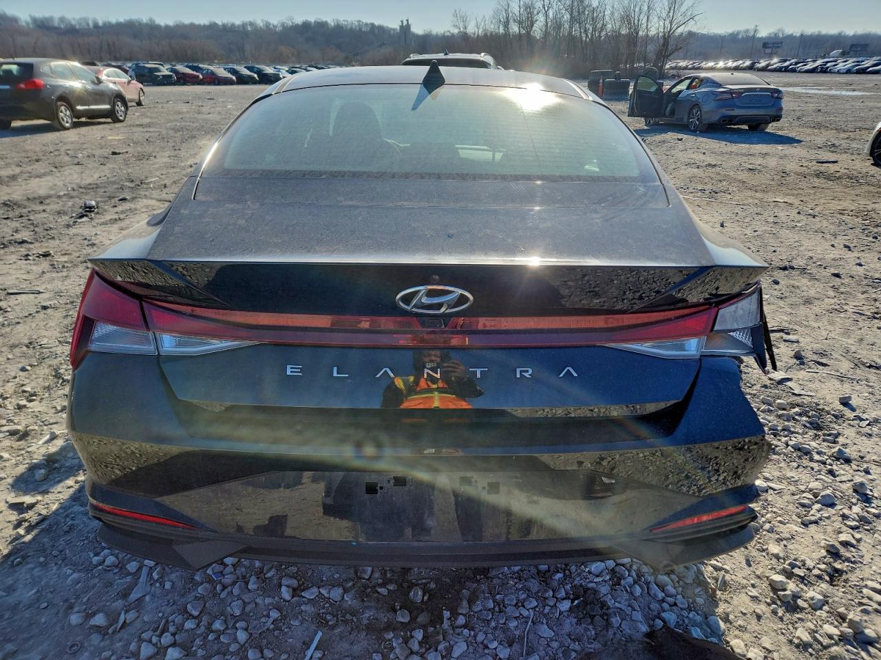 2022 HYUNDAI ELANTRA SEL photo 6