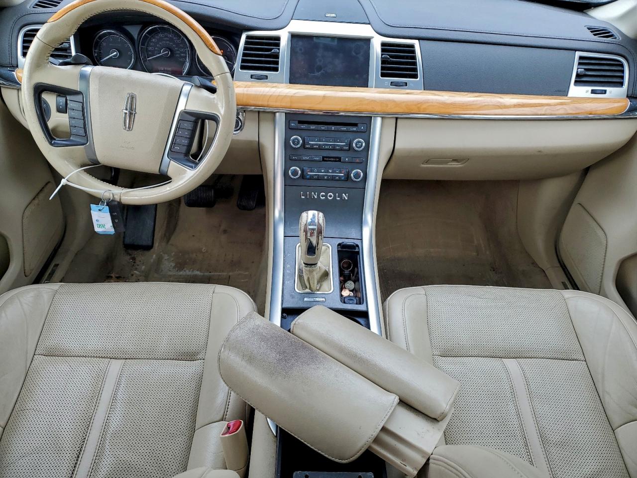 2011 LINCOLN MKS photo 8
