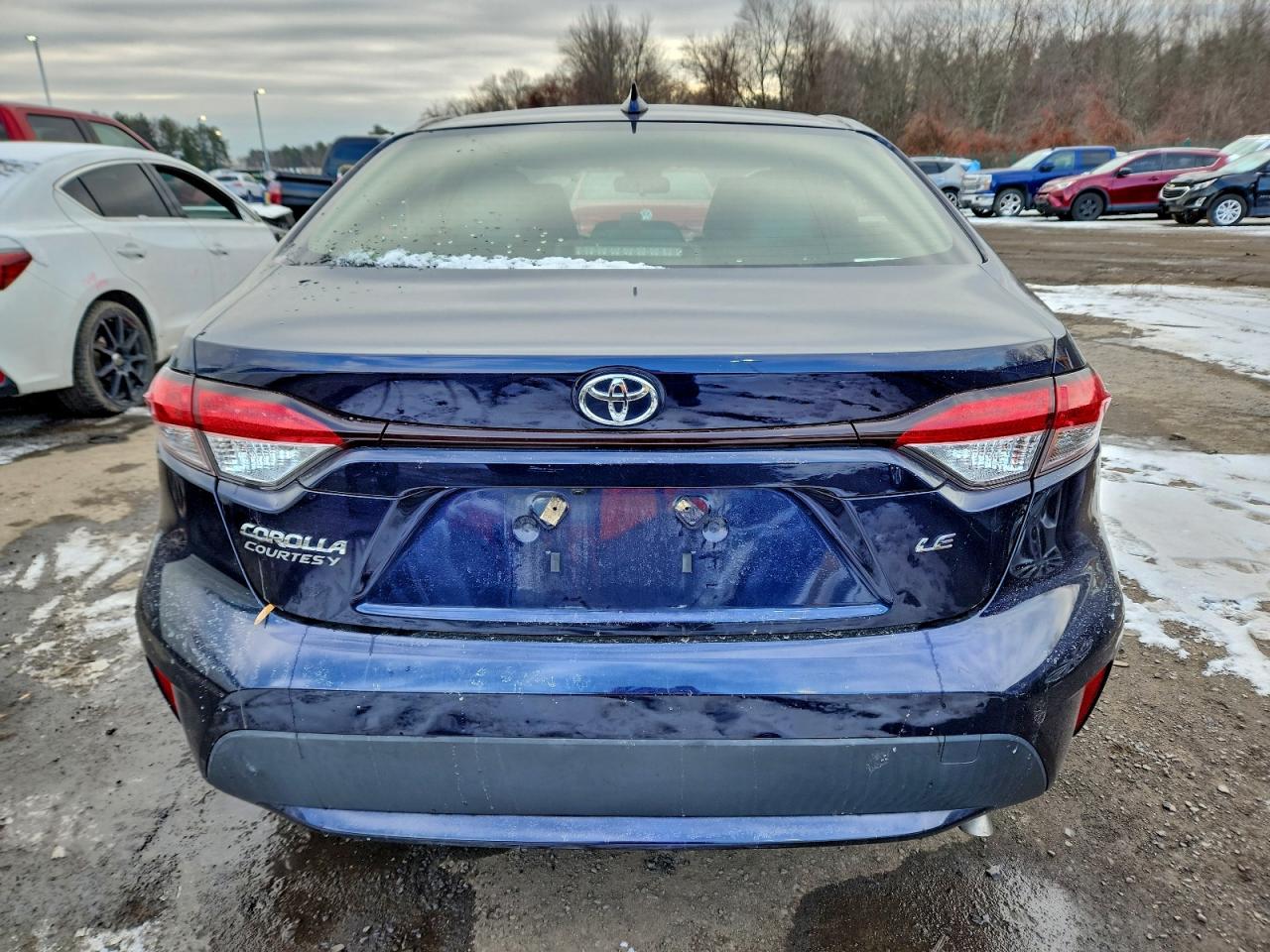 2021 TOYOTA COROLLA LE photo 6