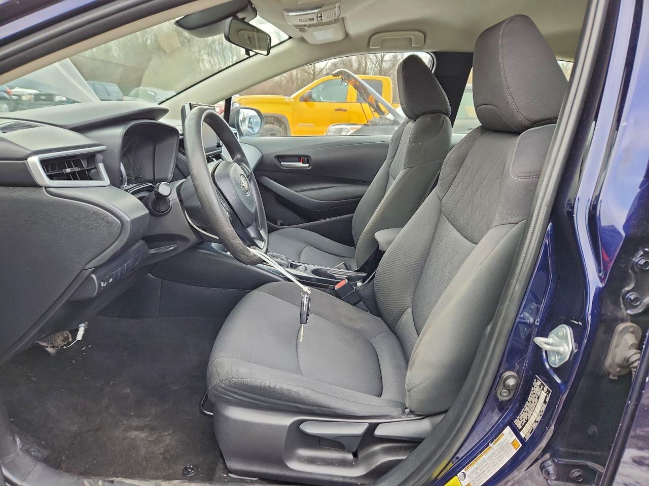 2021 TOYOTA COROLLA LE photo 7
