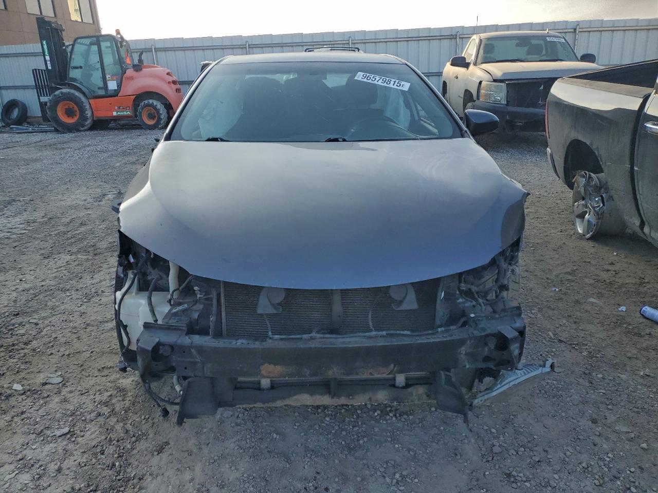 2017 TOYOTA CAMRY LE photo 5