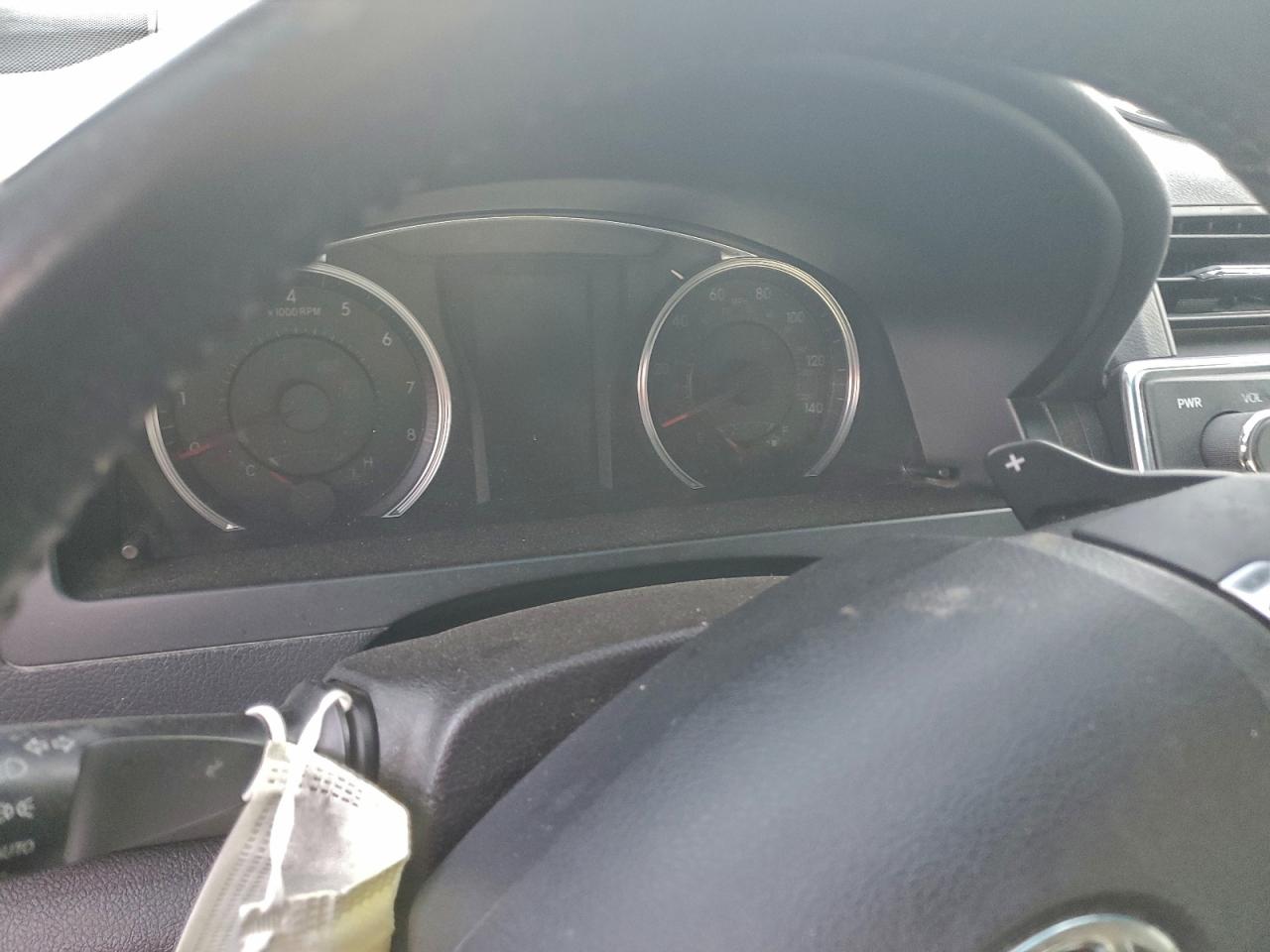 2017 TOYOTA CAMRY LE photo 9