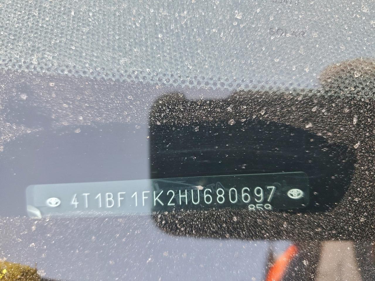 2017 TOYOTA CAMRY LE photo 13