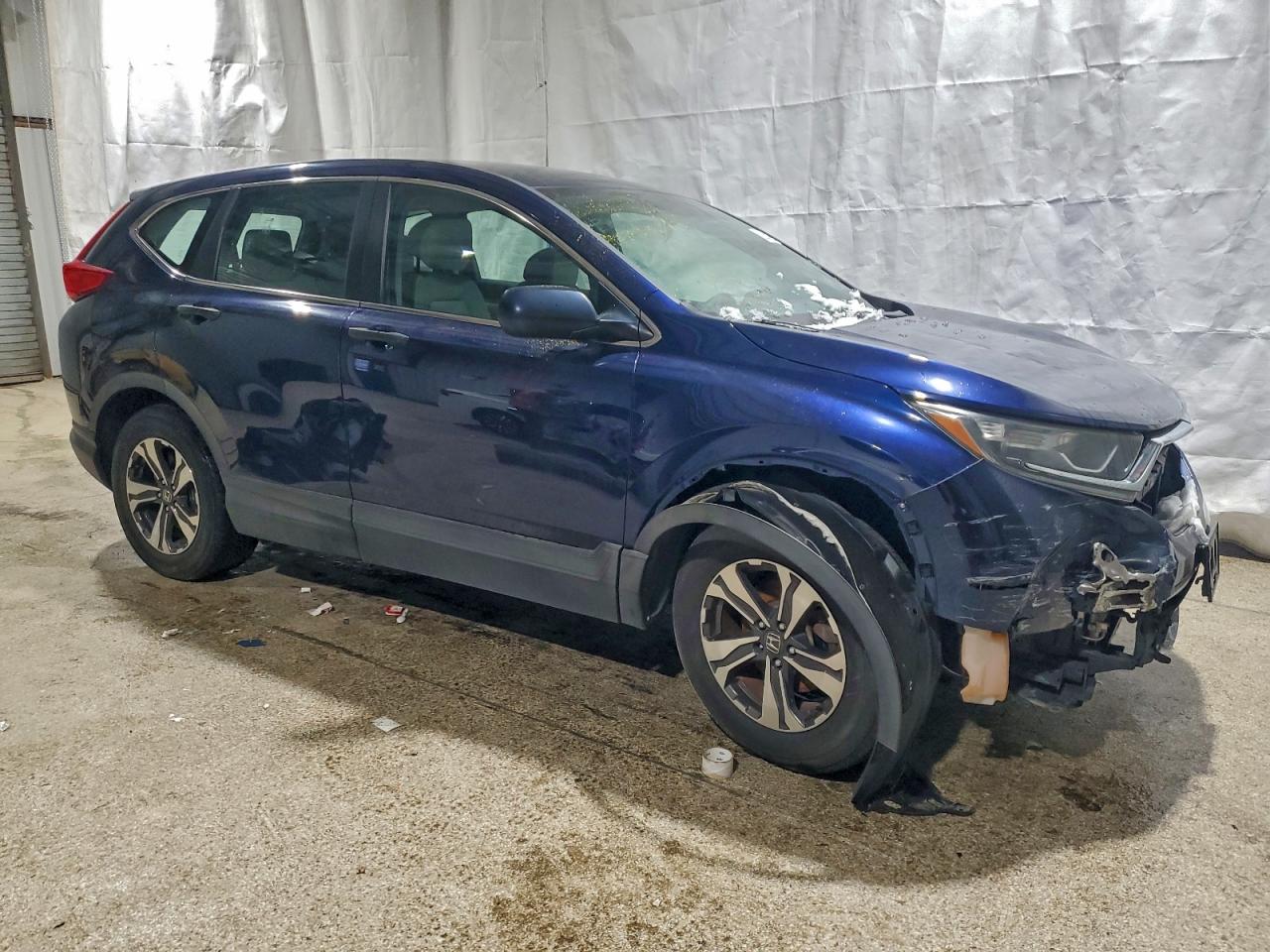 2018 HONDA CR-V LX photo 4