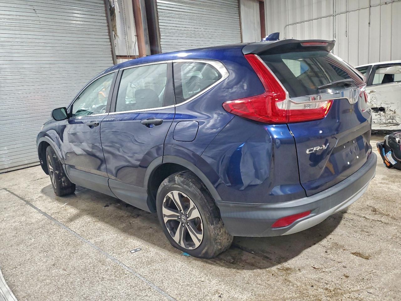 2018 HONDA CR-V LX photo 2
