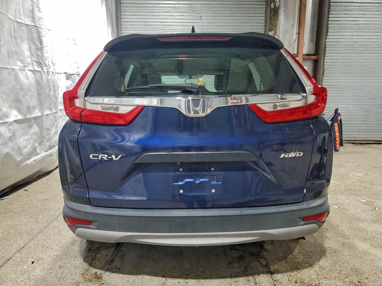 2018 HONDA CR-V LX photo 6