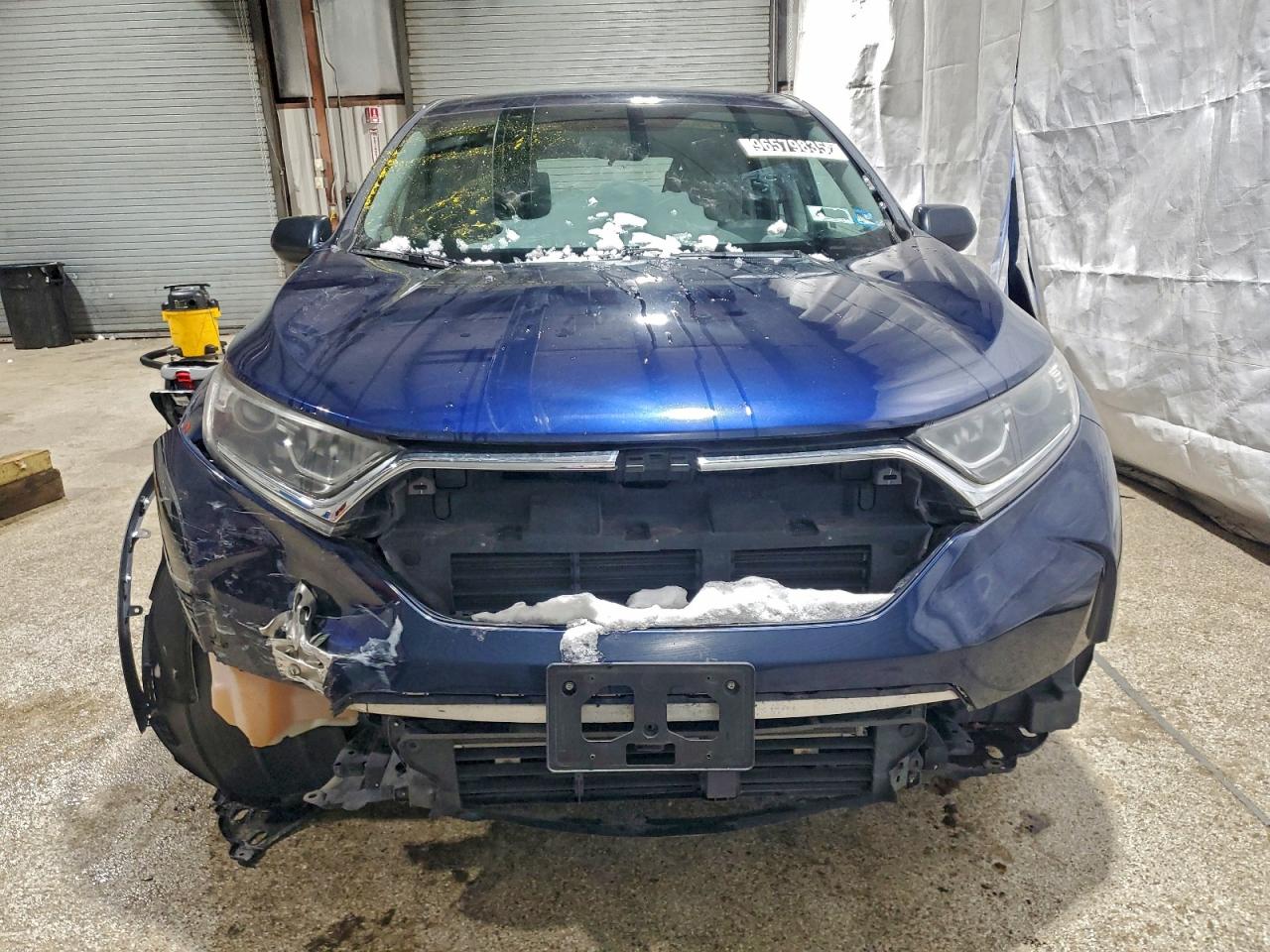 2018 HONDA CR-V LX photo 5