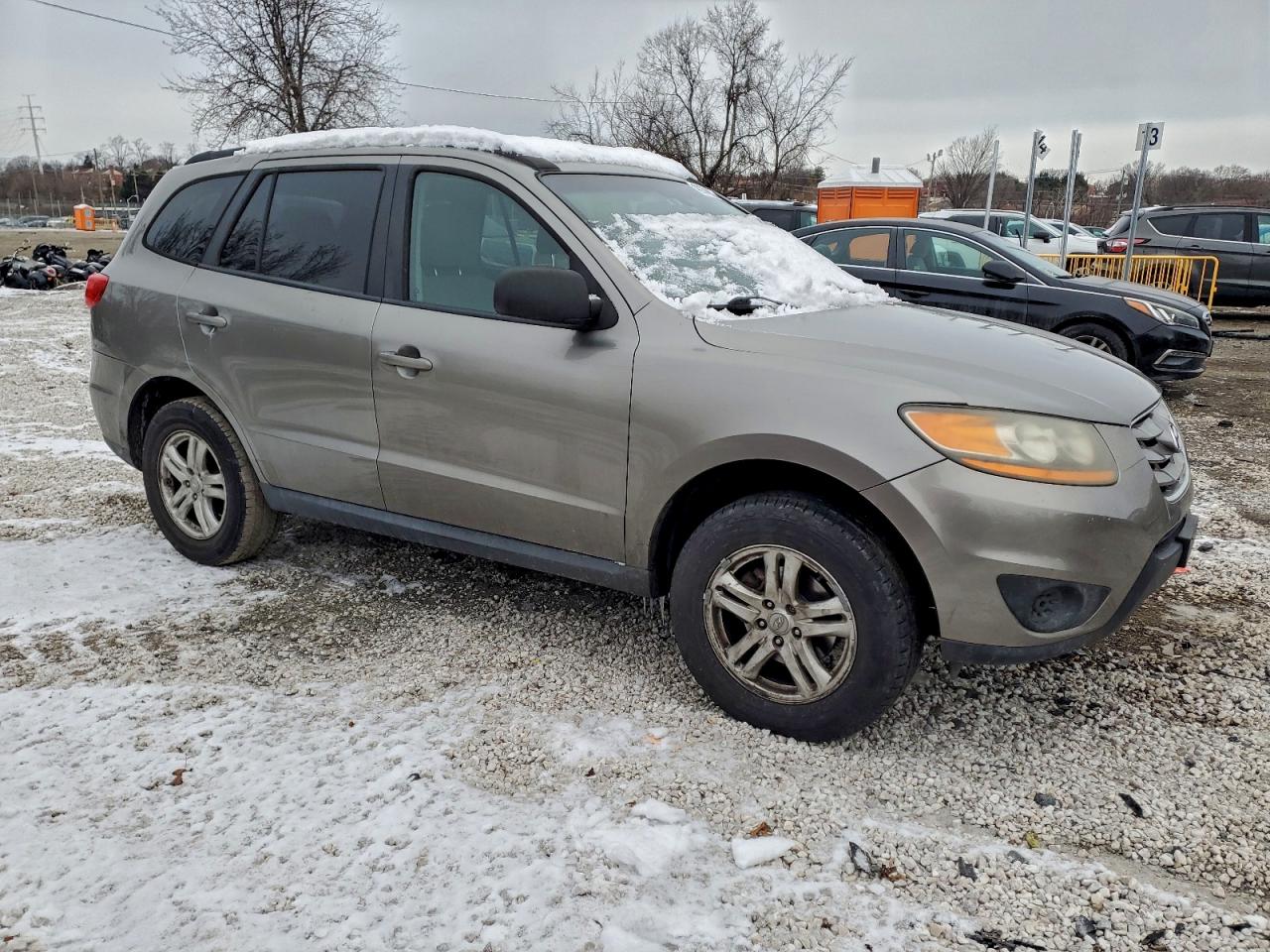2011 HYUNDAI SANTA FE GLS photo 4