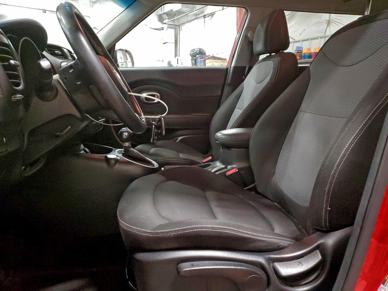 2017 KIA SOUL + photo 7