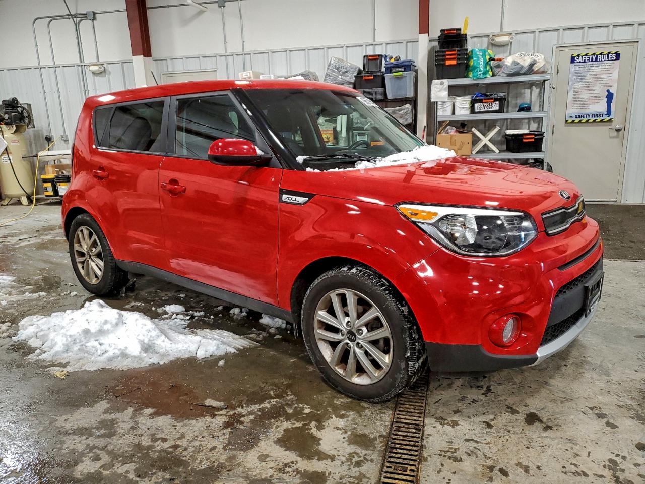 2017 KIA SOUL + photo 4