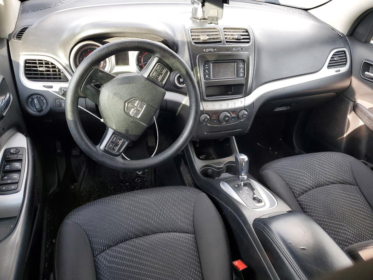 2017 DODGE JOURNEY SXT photo 8