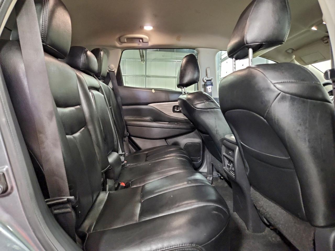 2017 NISSAN MURANO S photo 11
