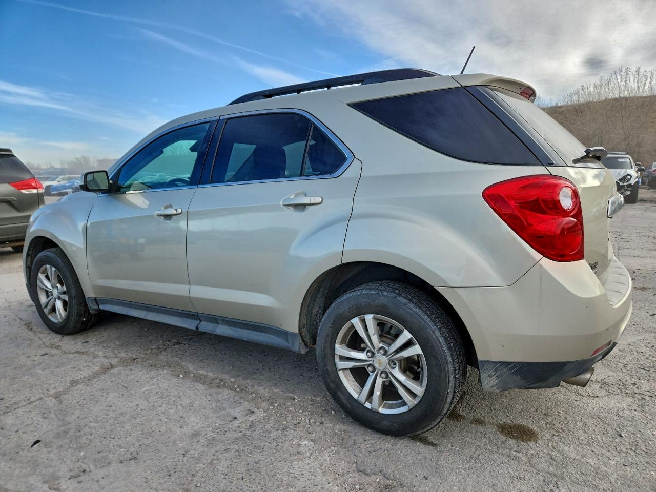 2013 CHEVROLET EQUINOX LT photo 2