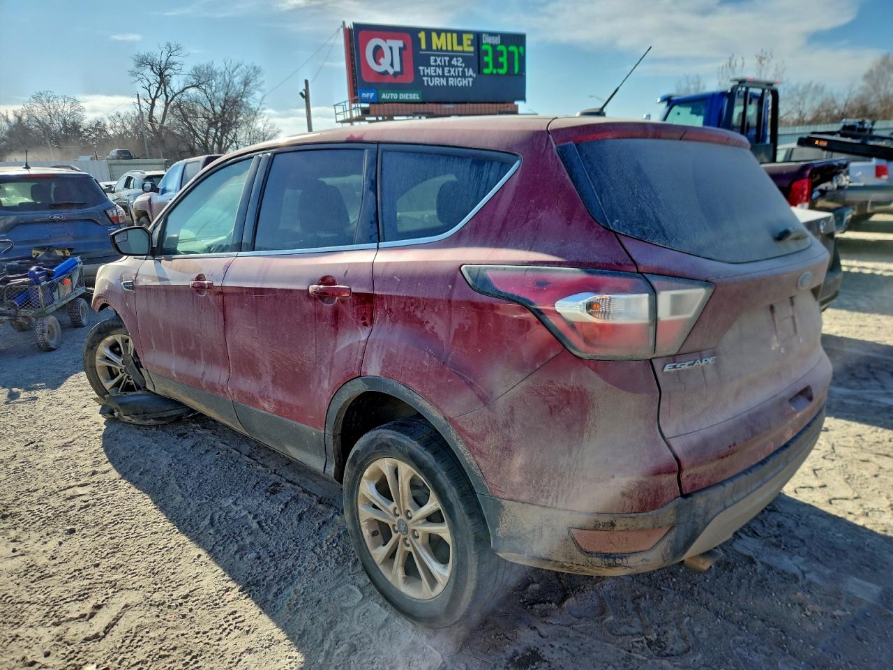 2017 FORD ESCAPE SE photo 2