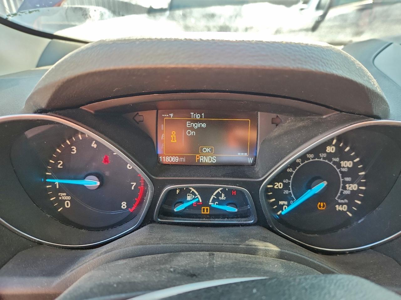 2017 FORD ESCAPE SE photo 9
