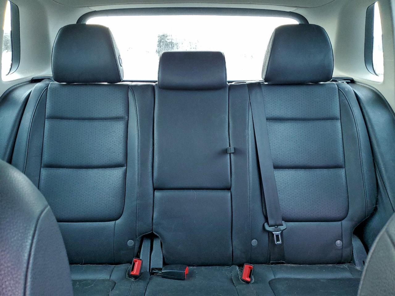 2012 VOLKSWAGEN TIGUAN S photo 10